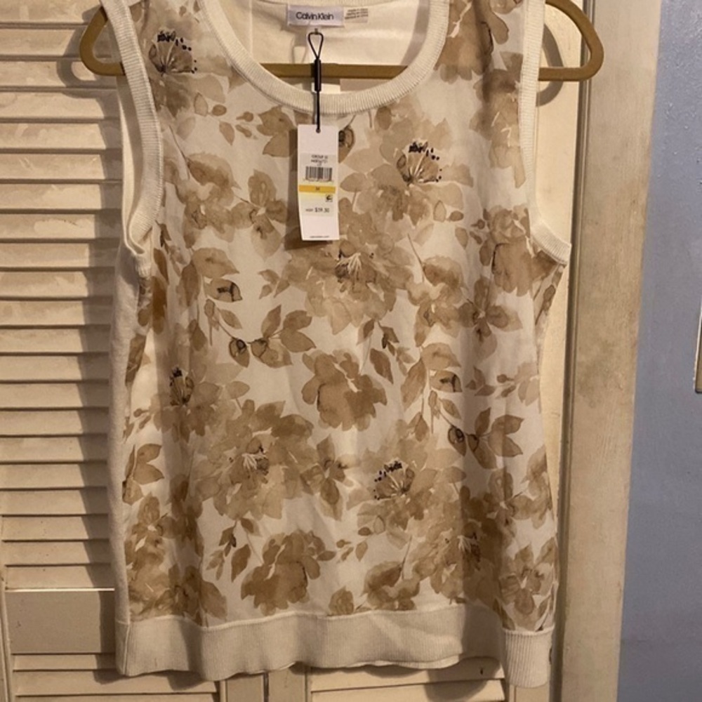 Calvin Klein floral sleeveless blouse